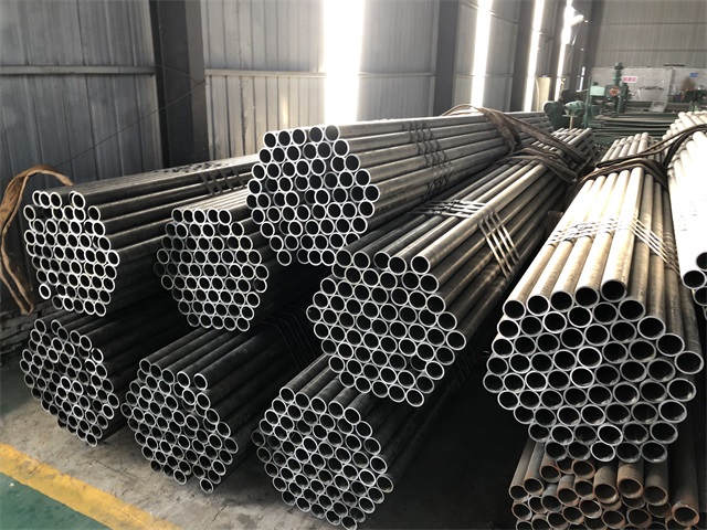 那曲小口径厚壁无缝钢管