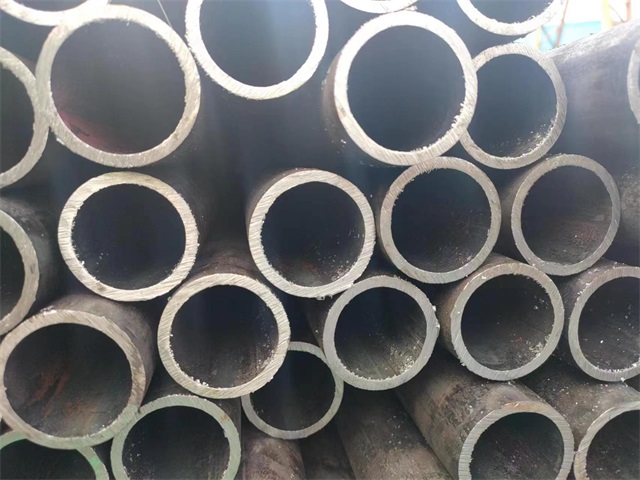 那曲10#结构用无缝钢管